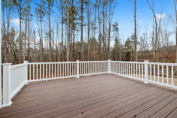 Deck Rail Repair in Evanston